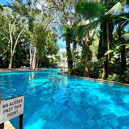 Palm Cove Beachside Apartments - Pool And Garden Views Exteriér fotografie